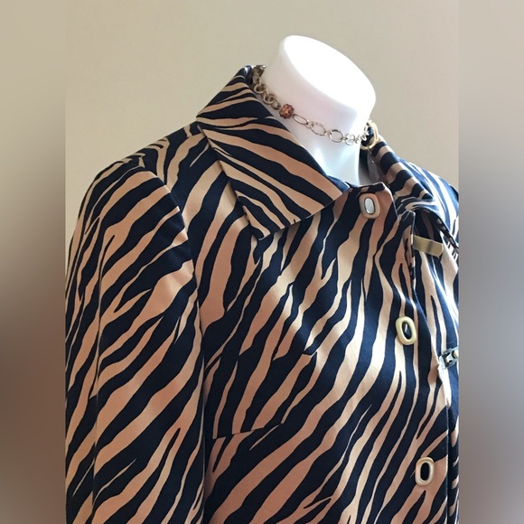 Doncaster Black & Tan Animal Print 4 Gold Metal  Buckle Buttons Wide Sleeves SZ8 - Picture 4 of 14